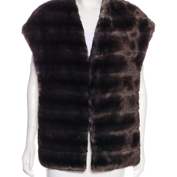 MaxMara Accessories - Weekend MaxMara faux fur stole